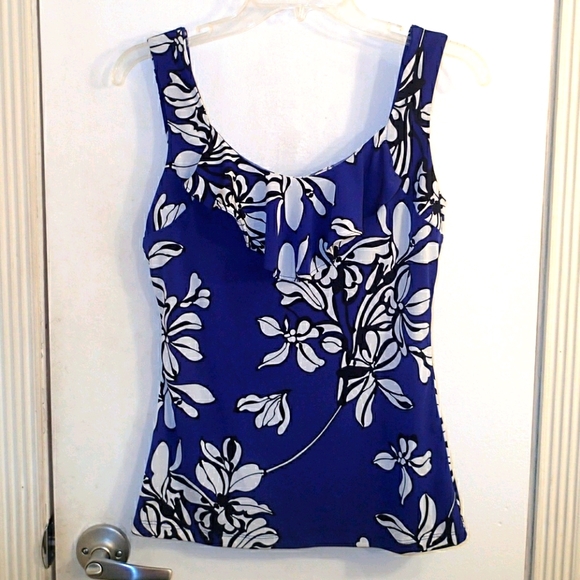 Merona Dressy Tank Like New - Picture 1 of 6